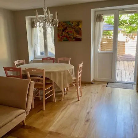 Perle De Lune Holiday home Billom